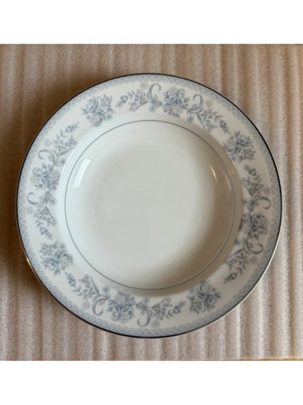 MIKASA Fine China Dresden Rose Round Vegetable Serving Bowl * Discontinued